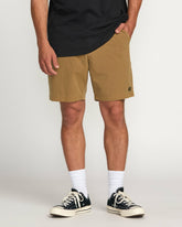 Crossfire Wave Wash Submersible 18" Hybrid Shorts - Tobacco | Billabong Men