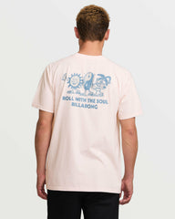 Roll Premium Wave Wash Tee - Light Pink | Billabong Men