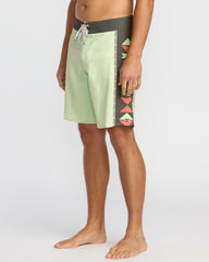 Sundays Airlite 19" Boardshorts - Green Ash | Billabong Men