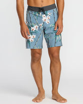 Sundays Pro Performance 19" Boardshorts - Steel Blue | Billabong Men