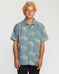 Surftrek Perf Short Sleeve Shirt - Sea Blue | Billabong Men