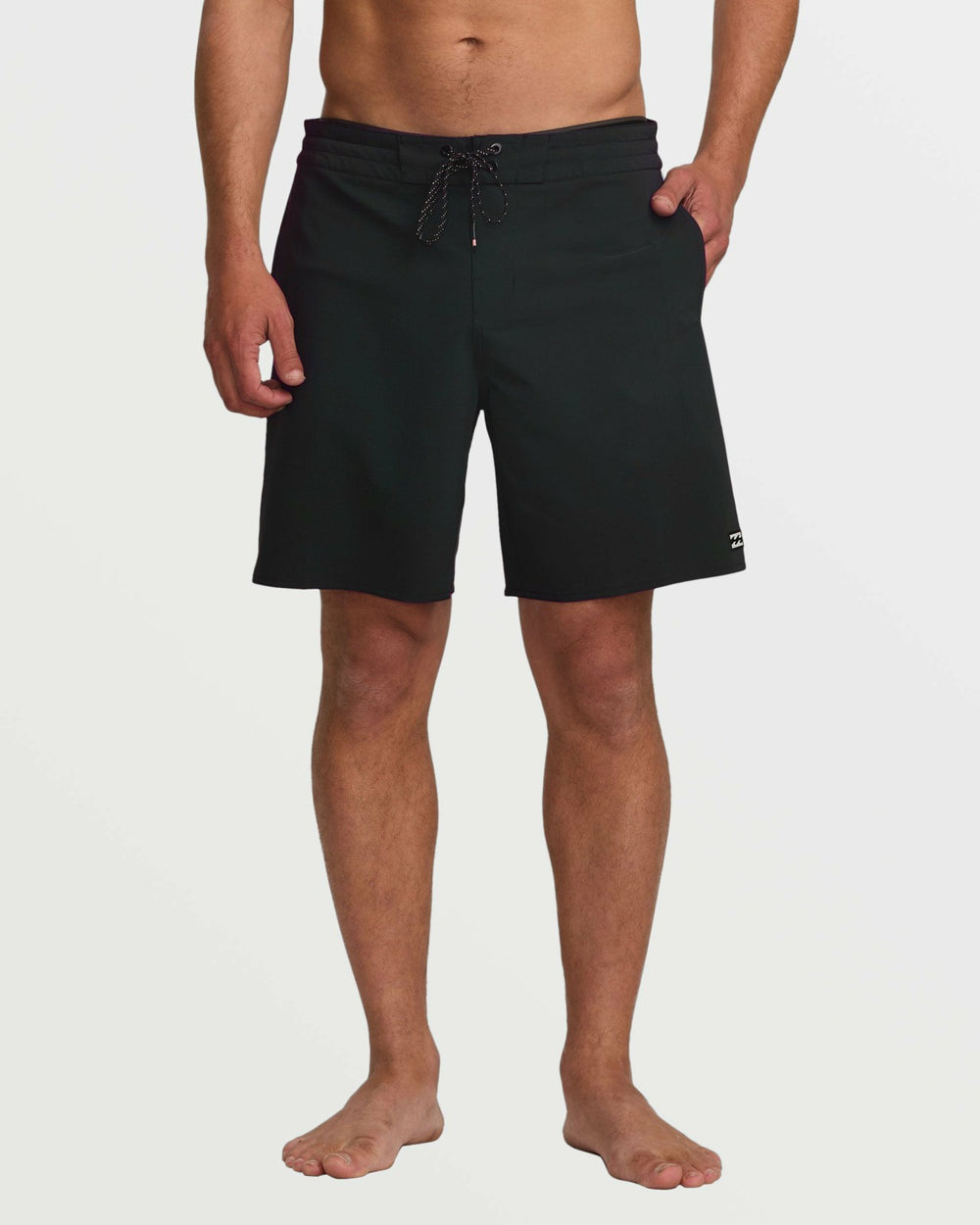 Wategos Lo Tide 19" Boardshorts - Black | Billabong Men