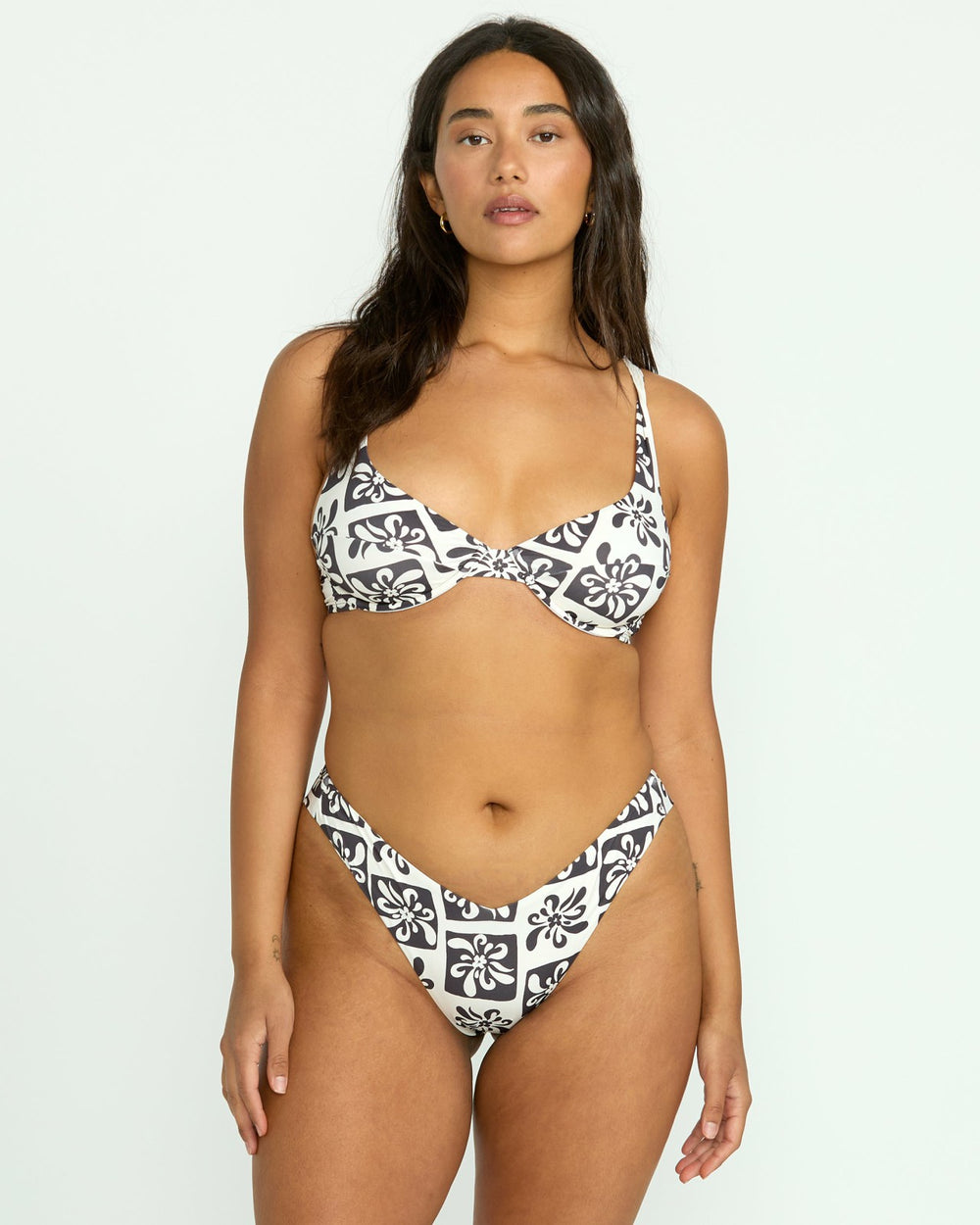 Ur A Legend Marina Underwire Bikini Top - Black Sands | Billabong Women