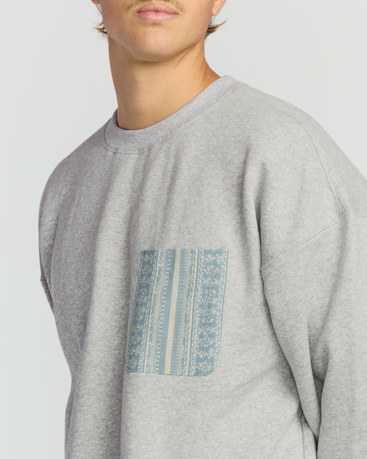 Austin Garage Crew Sweatshirt - Lt Grey Htr | Billabong Men