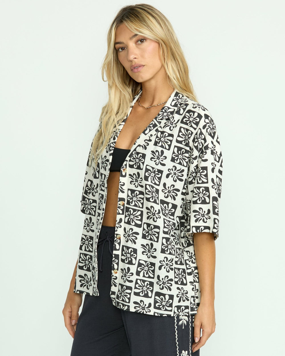 Beach Side Printed Short Sleeve Shirt - Black Sands | Billabong Women