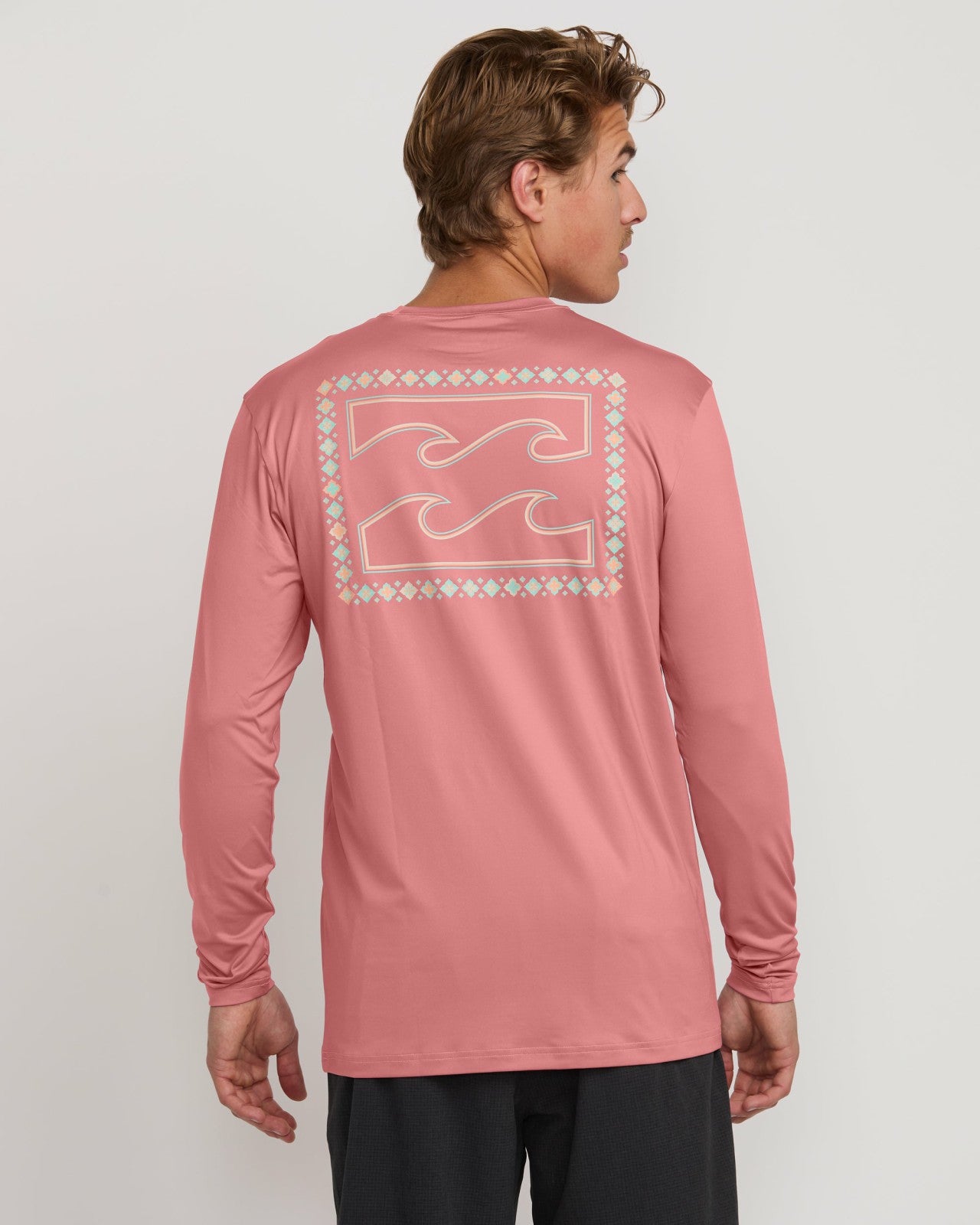 Crayon Wave Loose Fit Long Sleeve Surf Tee - Dusty Pink | Billabong Men