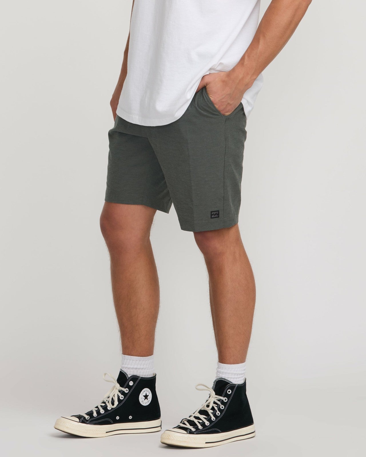 Crossfire Submersible 19" Hybrid Shorts - Asphalt | Billabong Men
