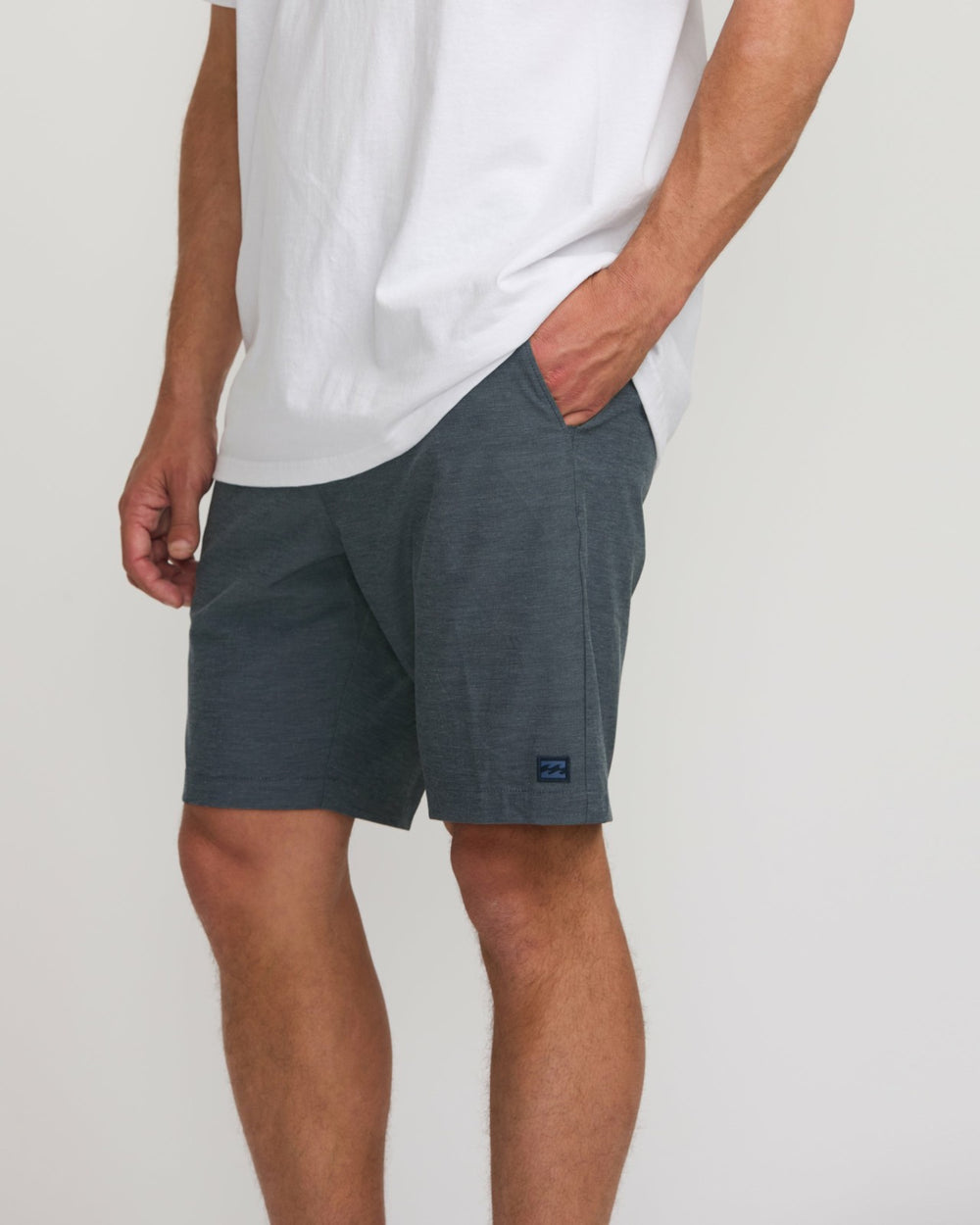 Crossfire Submersible 19" Hybrid Shorts - Navy | Billabong Men