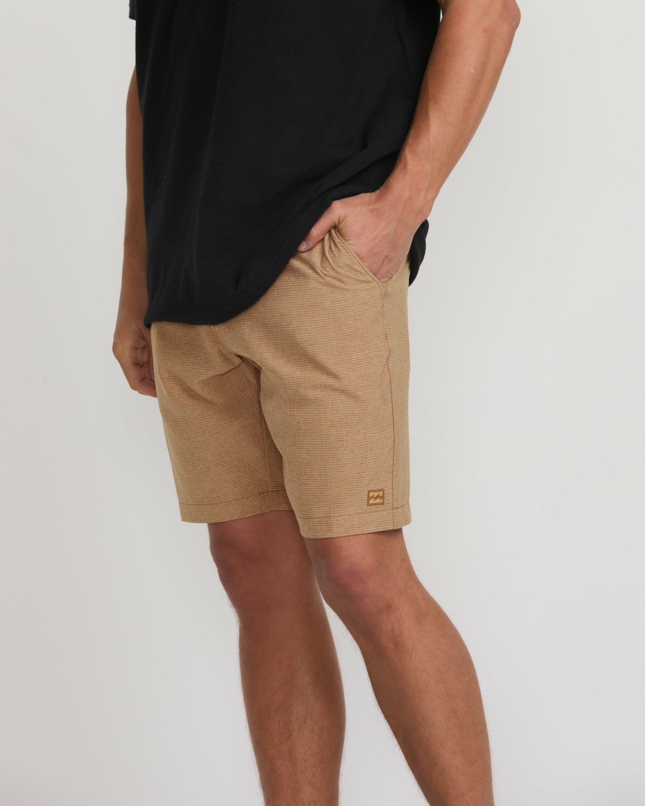 Crossfire Submersible 19" Hybrid Shorts - Tobacco | Billabong Men