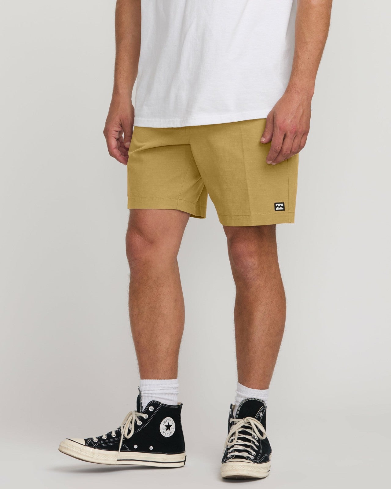 Crossfire Wave Wash Submersible 18" Hybrid Shorts - Khaki | Billabong Men