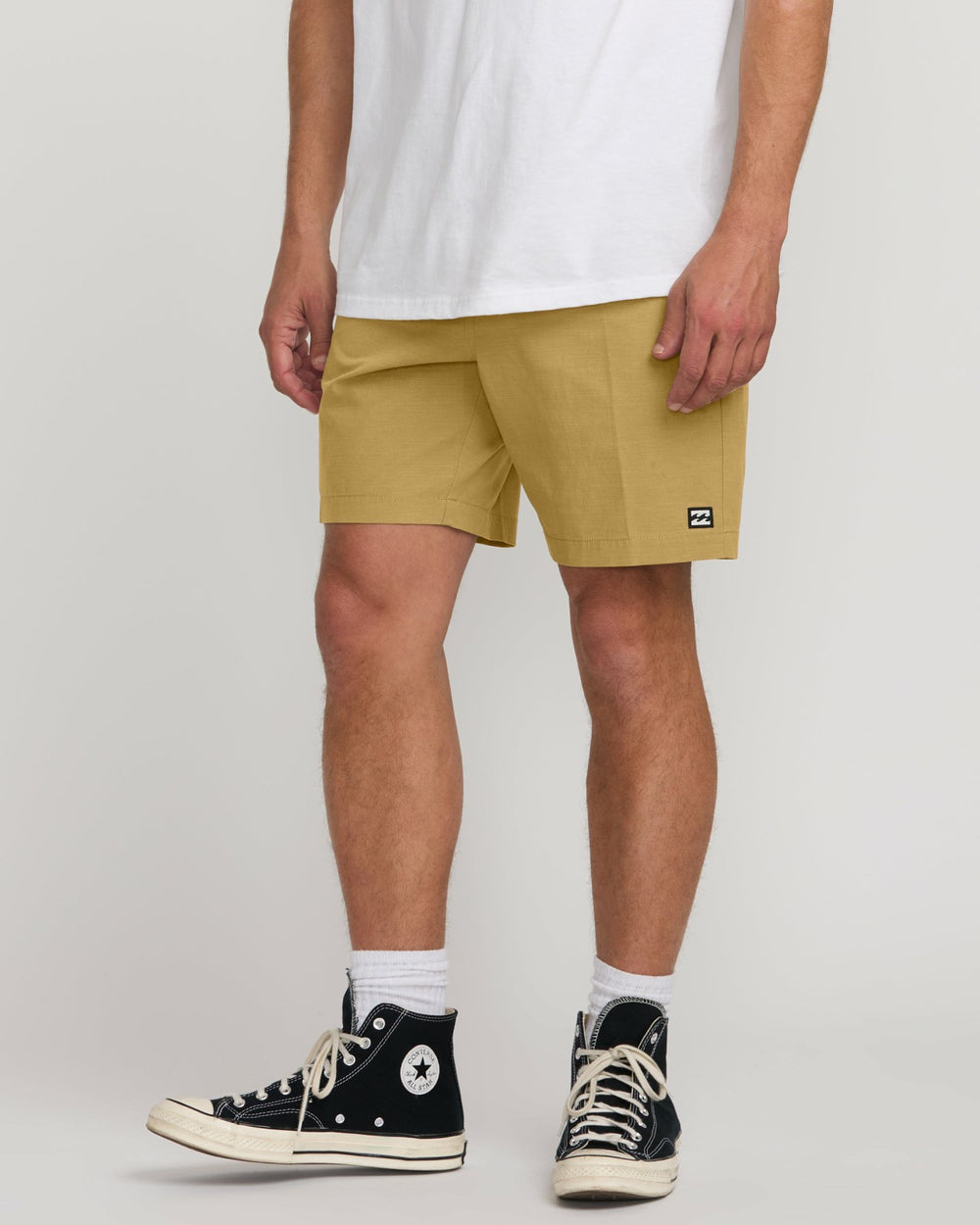 Crossfire Wave Wash Submersible 18" Hybrid Shorts - Khaki | Billabong Men