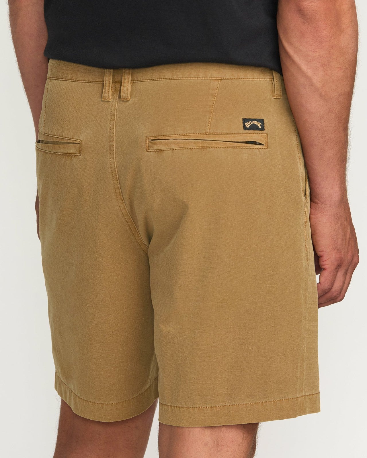 Crossfire Wave Wash Submersible 18" Hybrid Shorts - Tobacco | Billabong Men