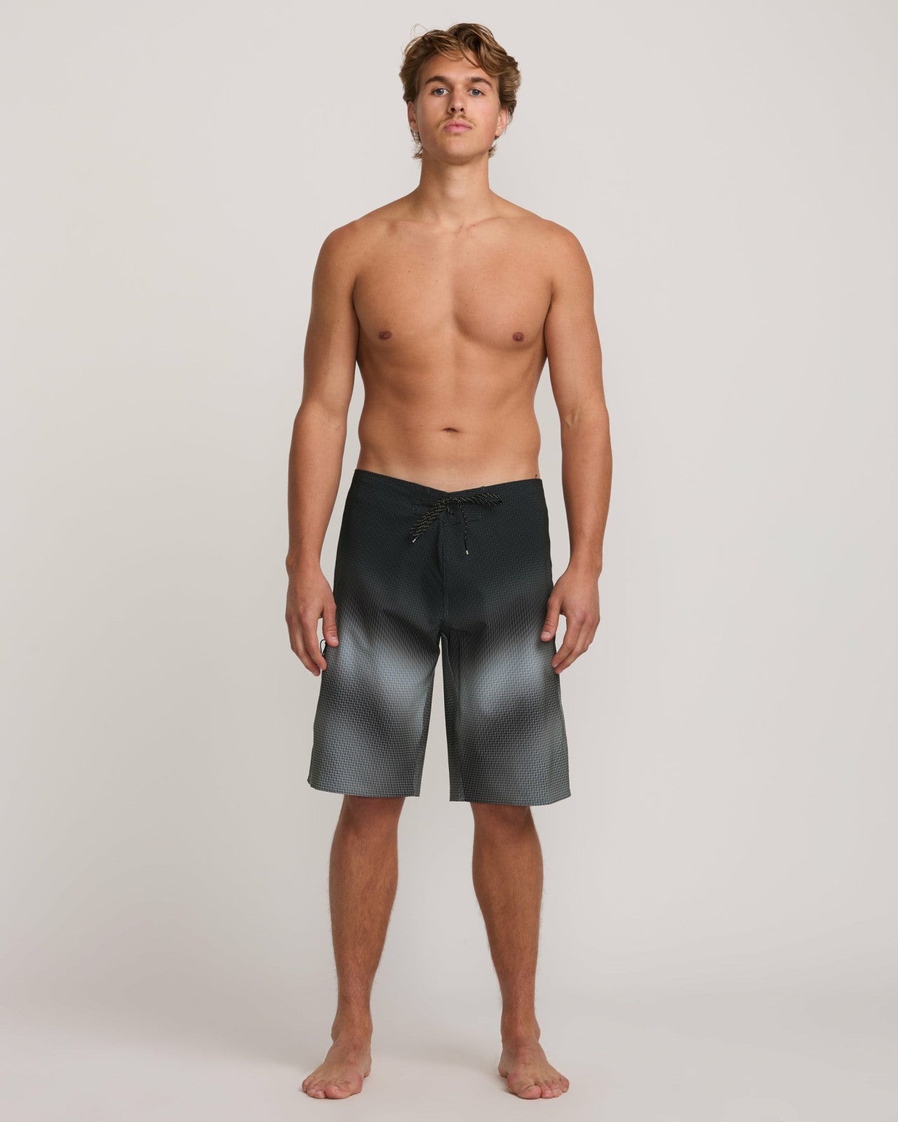 Fluid Pro Performance 21" Boardshorts - Black | Billabong Men