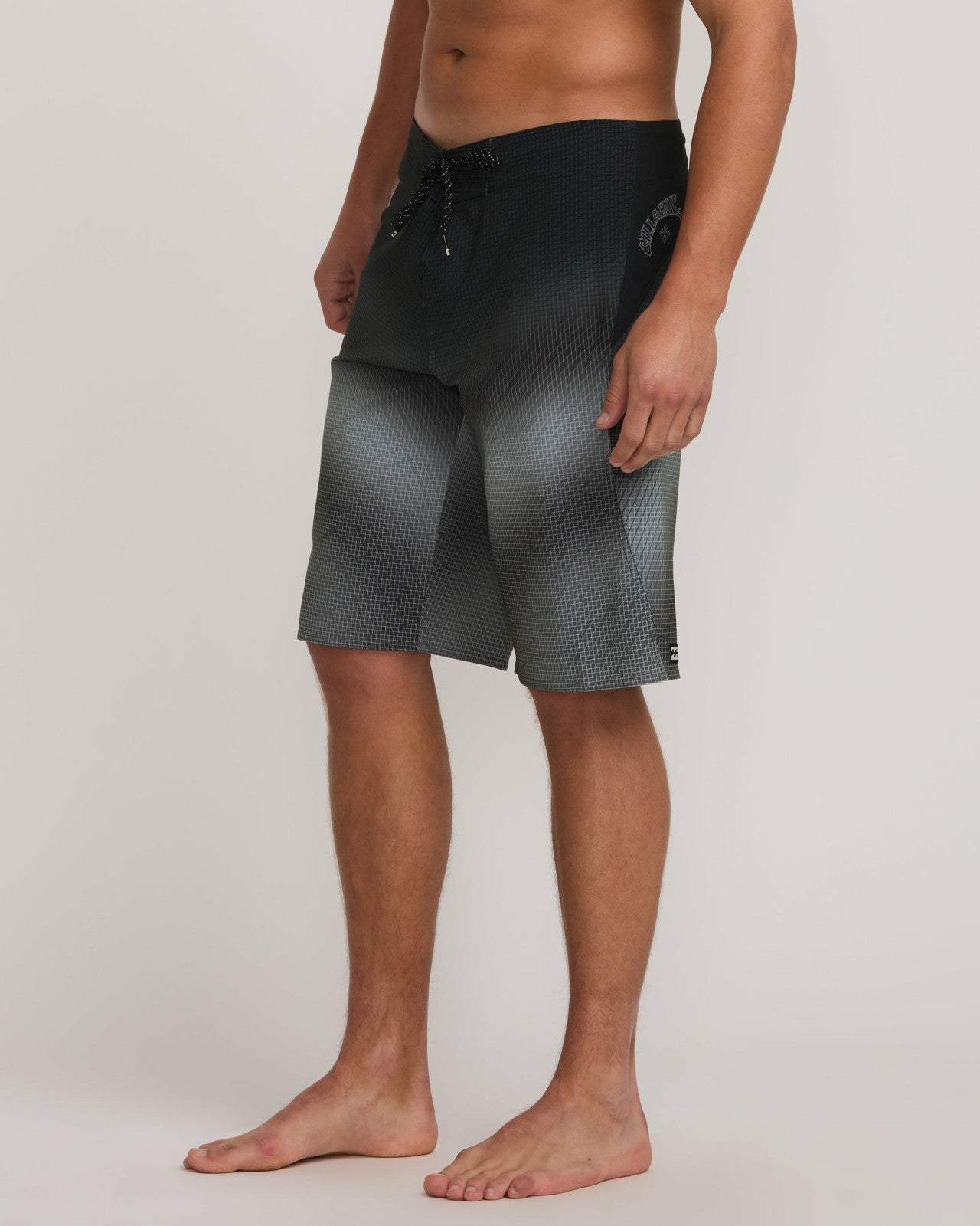 Fluid Pro Performance 21" Boardshorts - Black | Billabong Men