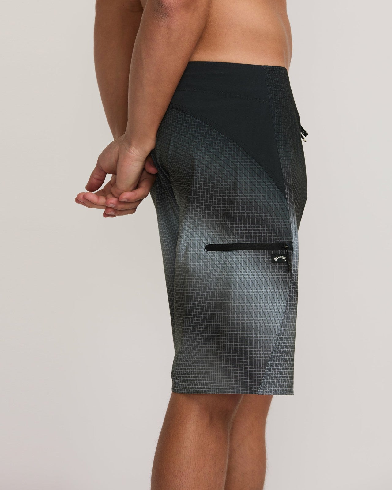 Fluid Pro Performance 21" Boardshorts - Black | Billabong Men