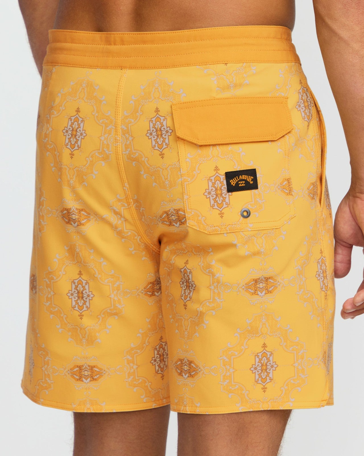 Good Times Lo Tide 18" Boardshorts - Dust Yellow | Billabong Men