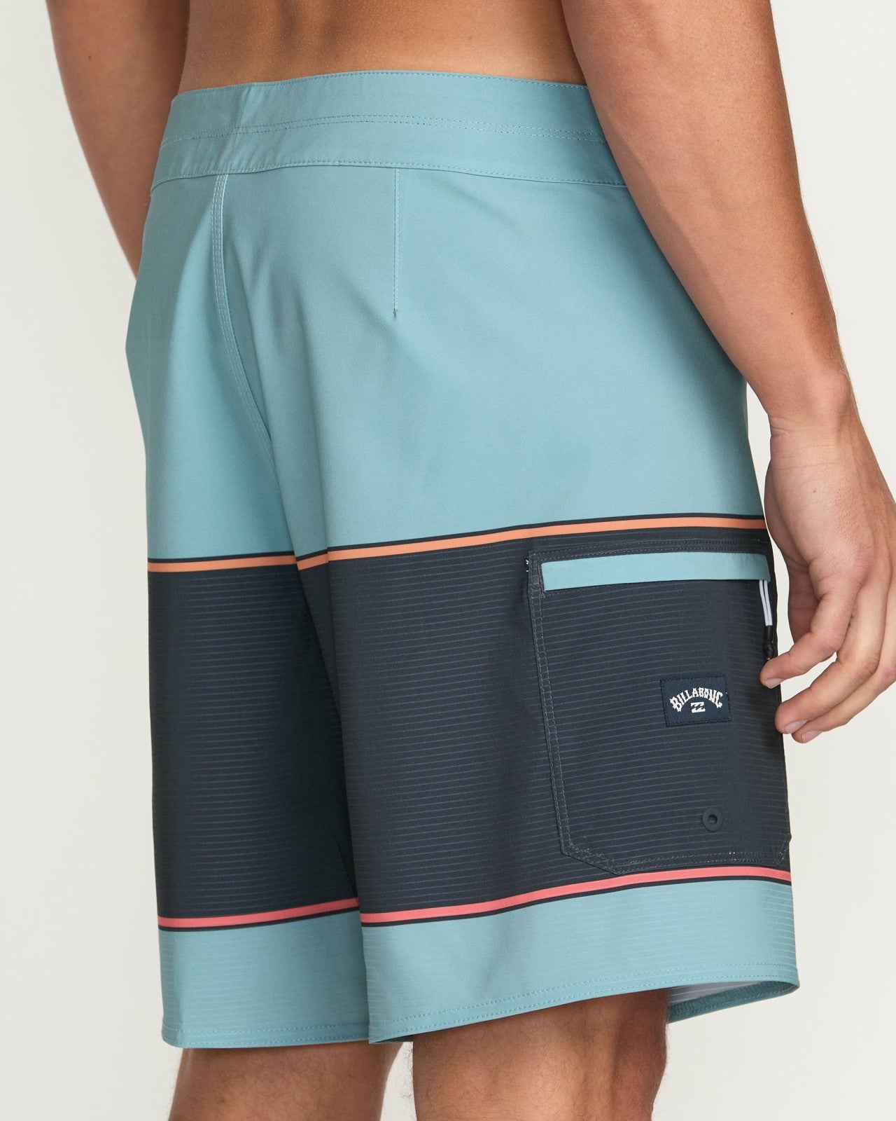 Lowers Airlite 18" Boardshorts - Cloud Blue | Billabong Men