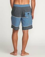 Lowers Lo Tide 19" Boardshorts - Deep Blue | Billabong Men