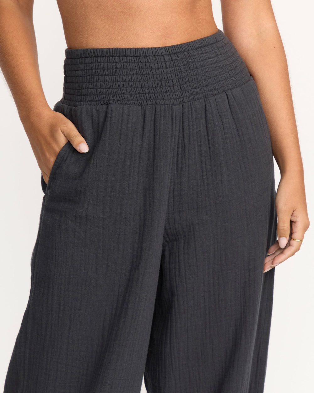 New Waves Gauze Elastic Waist Pants - Black Sands | Billabong Women