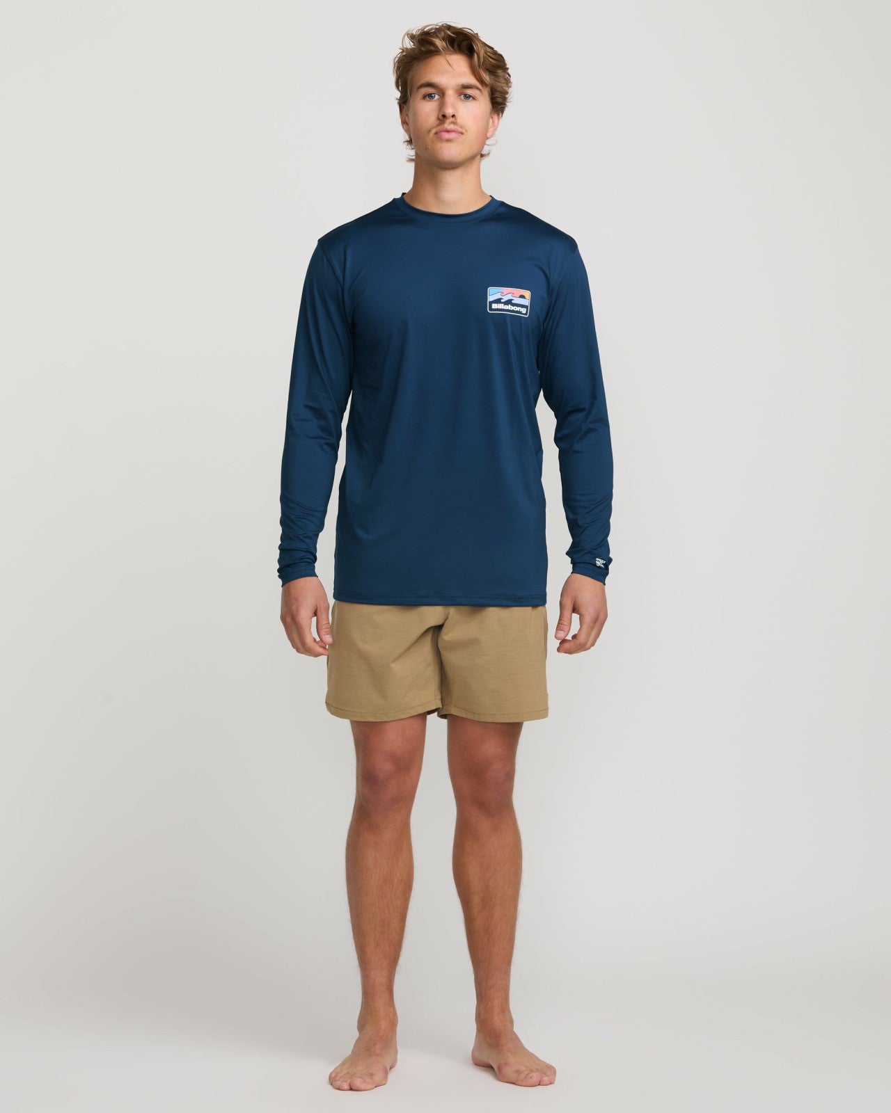 Runner Loose Fit Long Sleeve Surf Tee - Midnight | Billabong Men