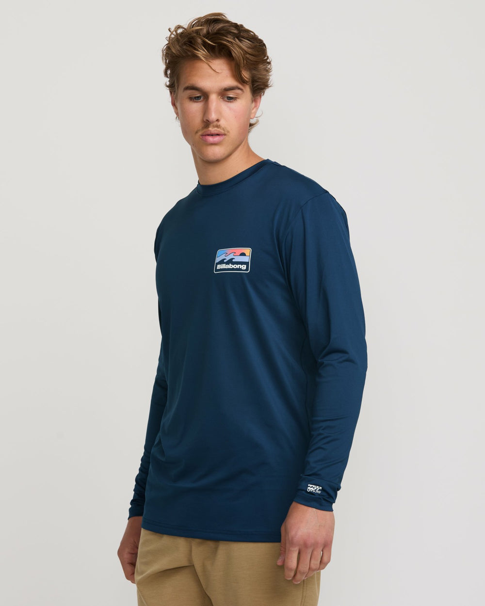 Runner Loose Fit Long Sleeve Surf Tee - Midnight | Billabong Men