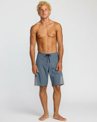 Straddie Airlite 20" Boardshorts - Steel Blue | Billabong Men