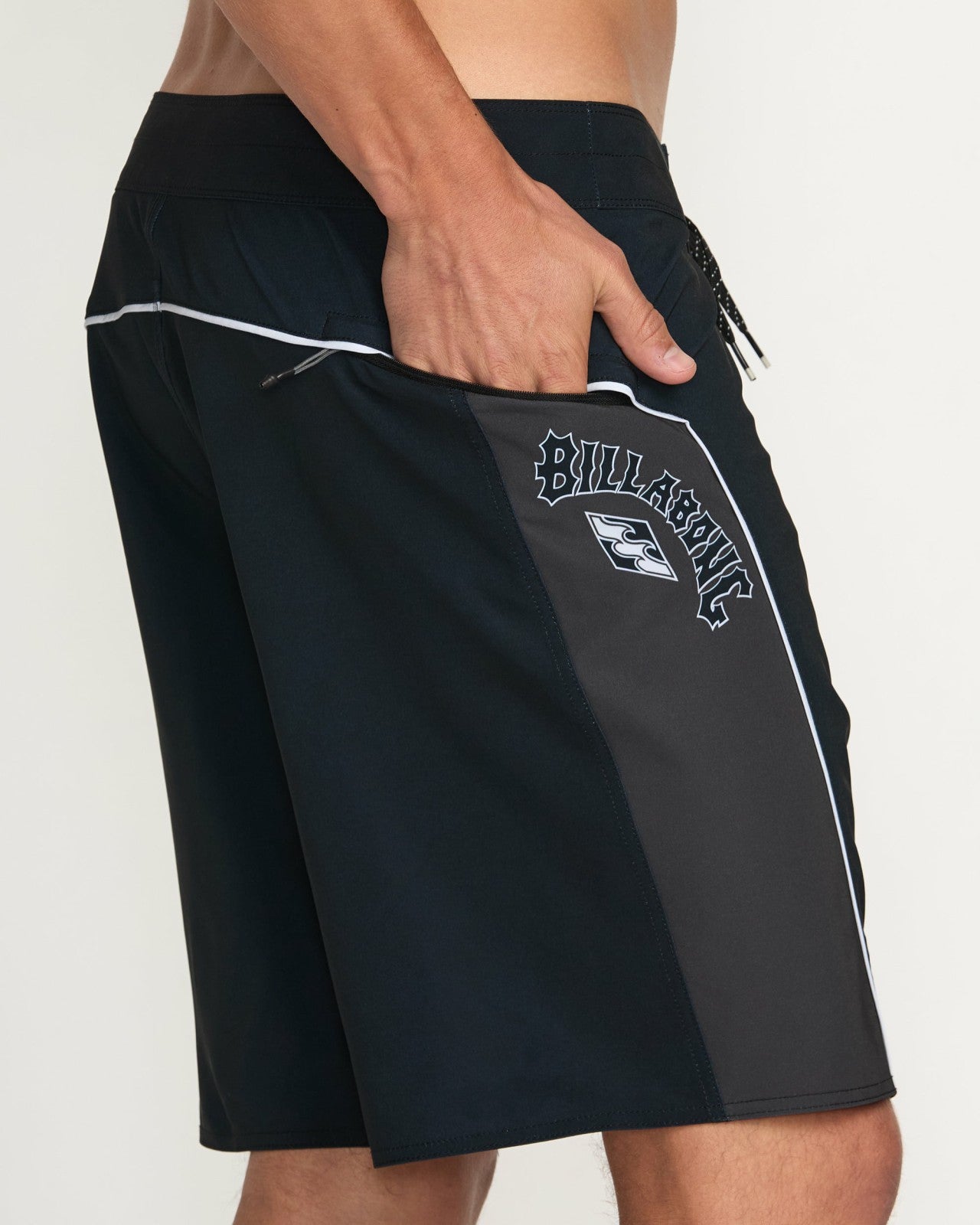 Straddie Pro Performance 20" Boardshorts - Stealth | Billabong Men