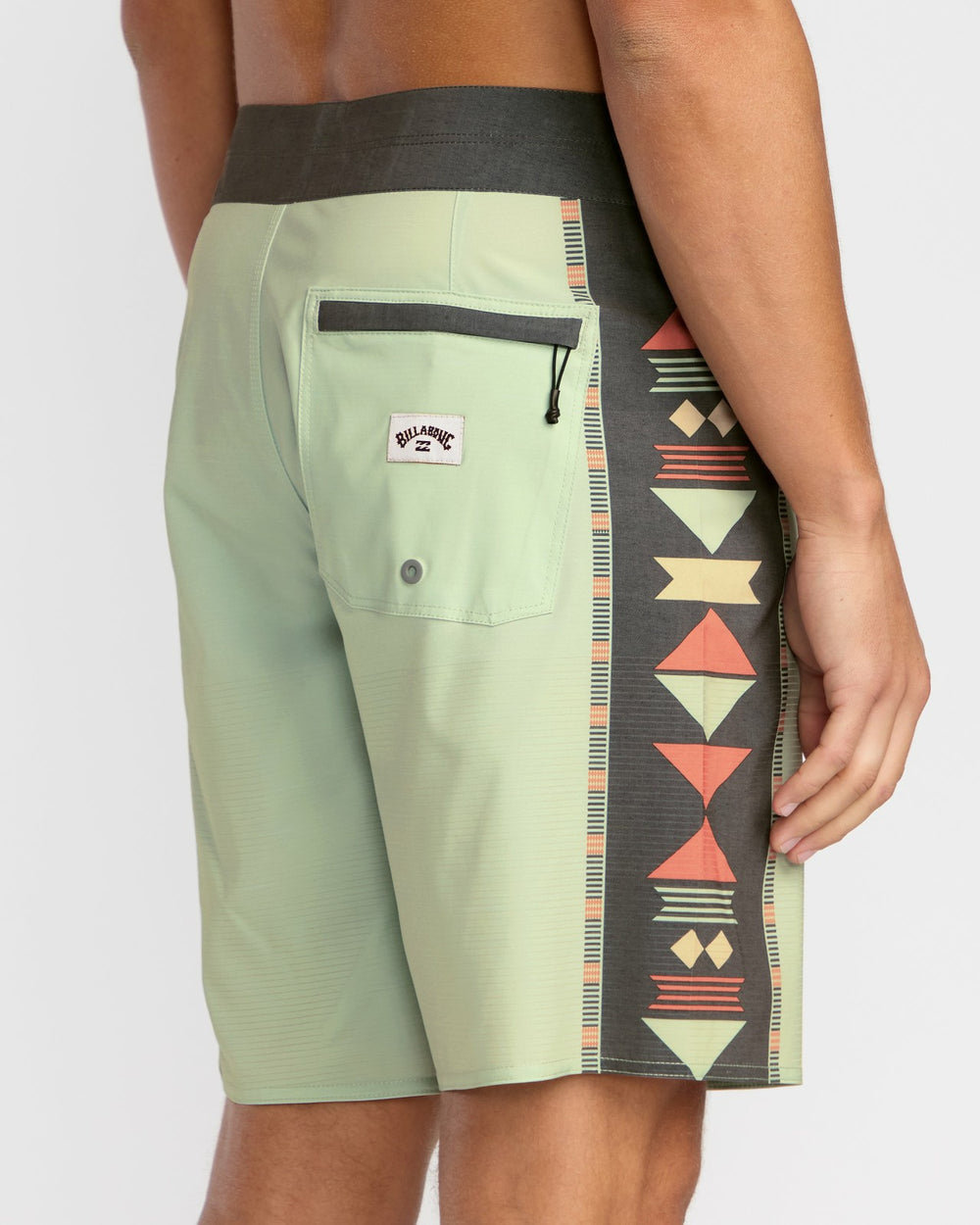 Sundays Airlite 19" Boardshorts - Green Ash | Billabong Men