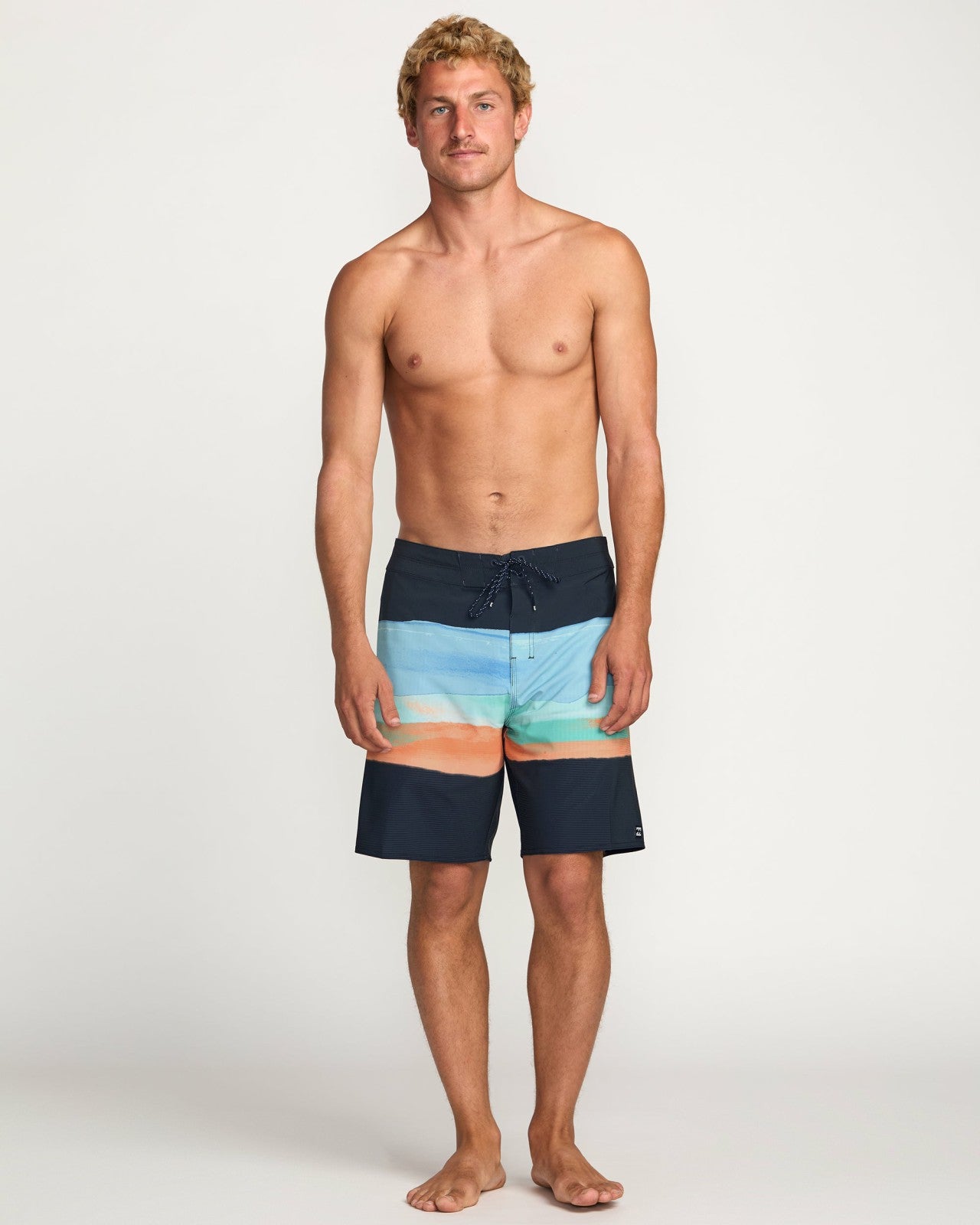 Sundays Airlite 19" Boardshorts - Stealth | Billabong Men
