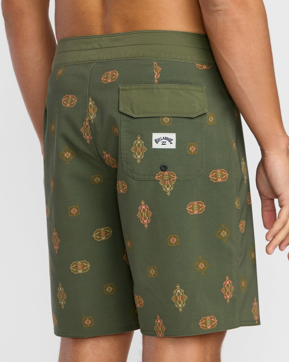 Sundays Pro Performance 19" Boardshorts - Military | Billabong Men