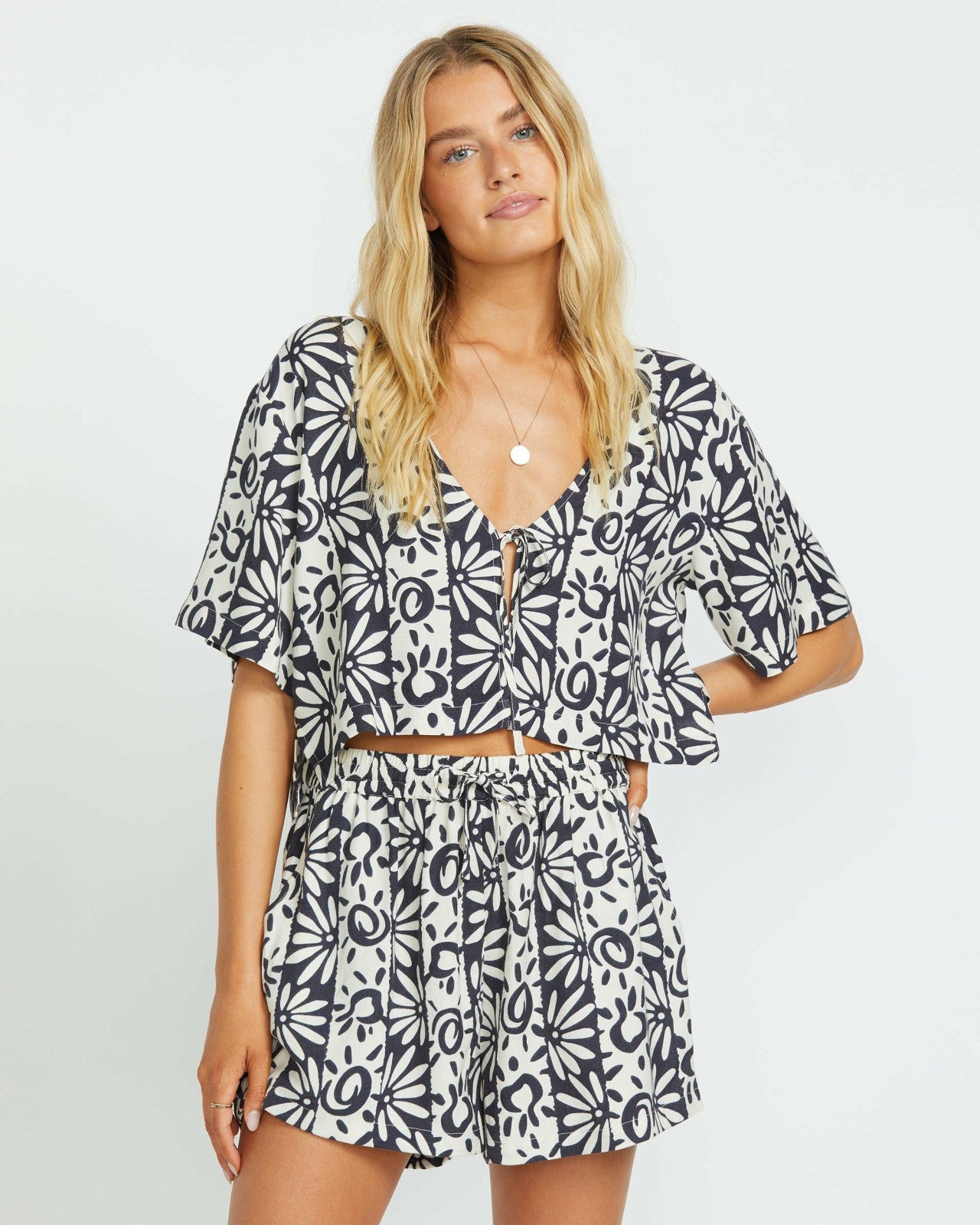 Sunflower Shorts - Black Sands | Billabong Women