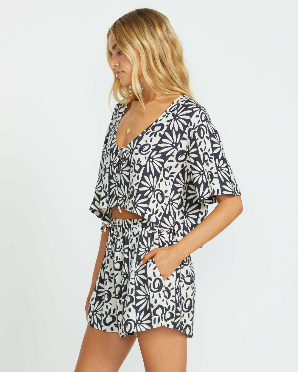 Sunflower Shorts - Black Sands | Billabong Women