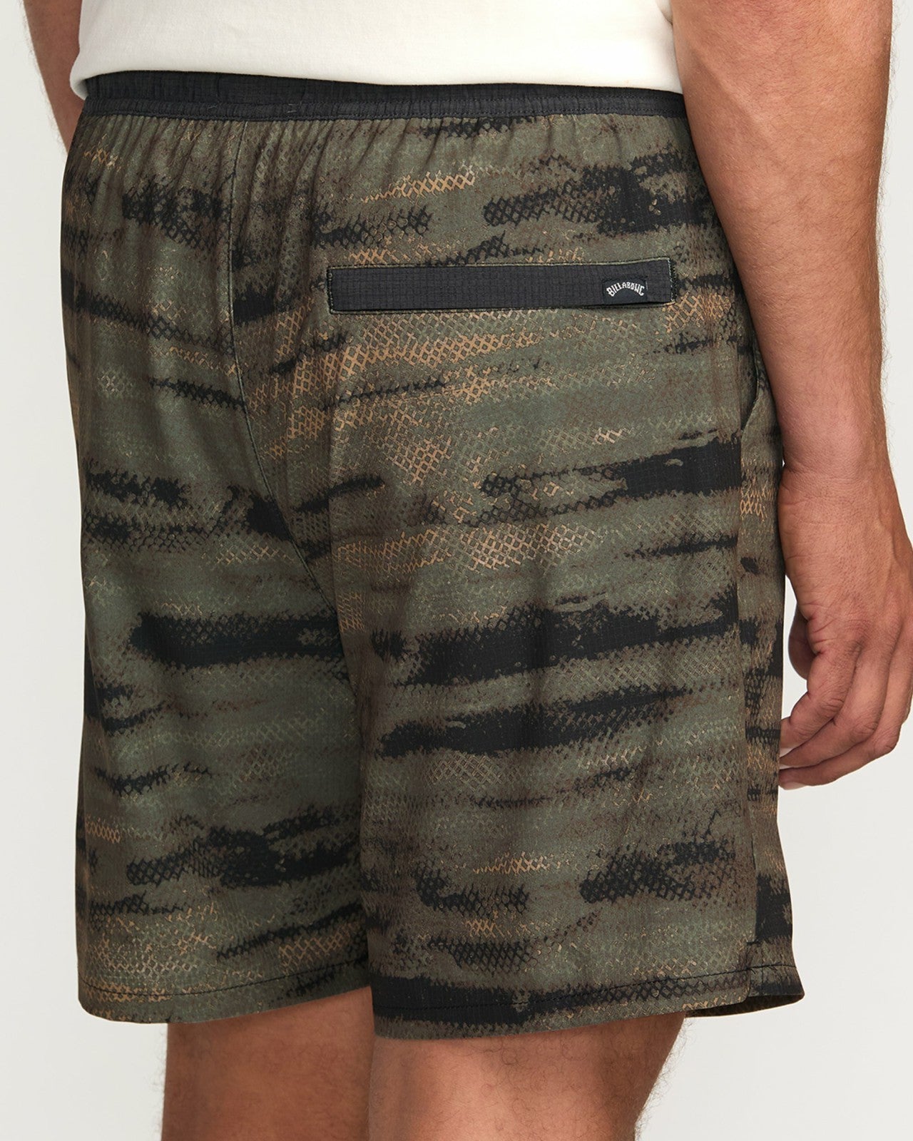 Surftrek Perforated Elastic 17" Hybrid Shorts - Dark Military | Billabong Men