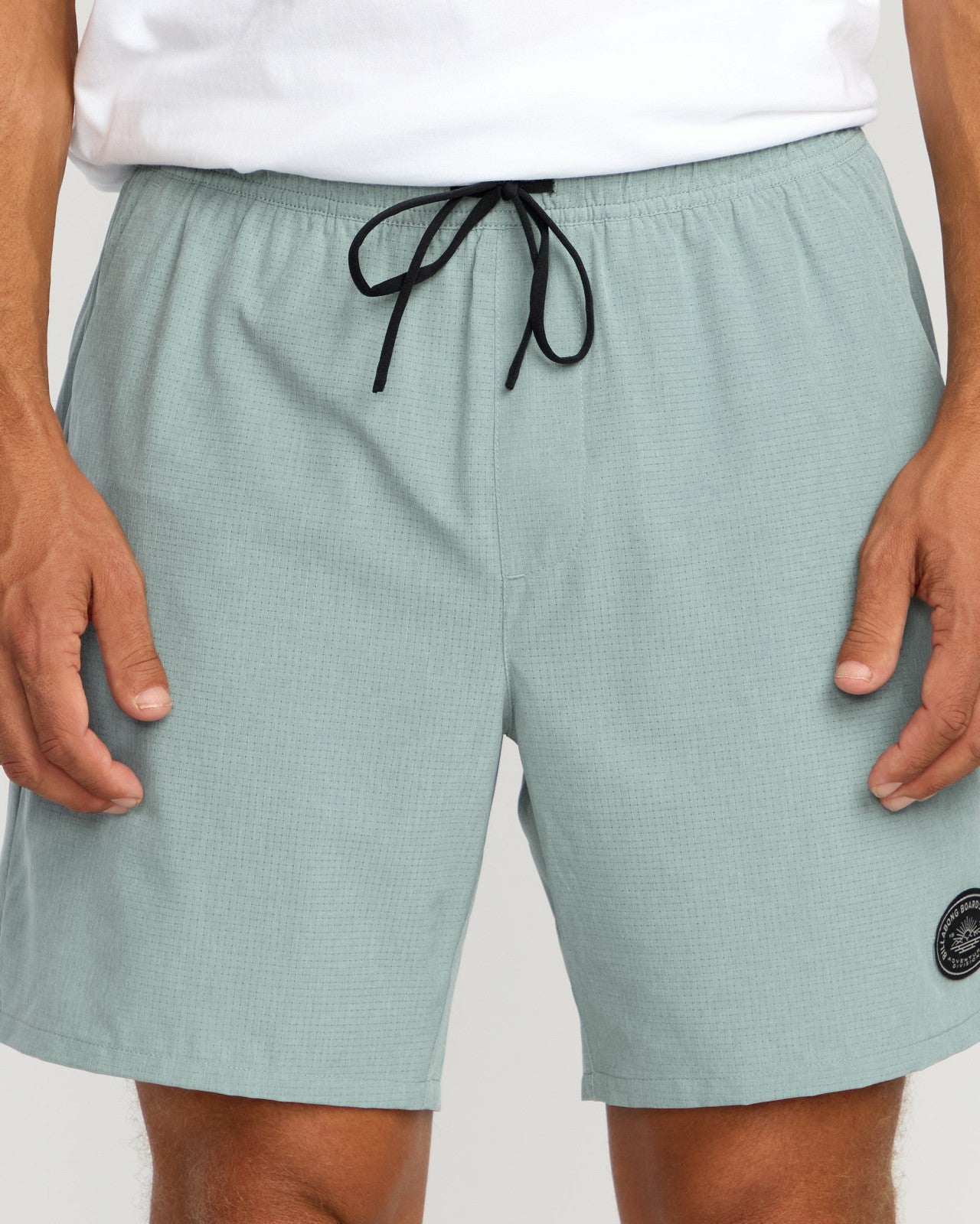 Surftrek Perforated Elastic 17" Hybrid Shorts - Sea Blue | Billabong Men