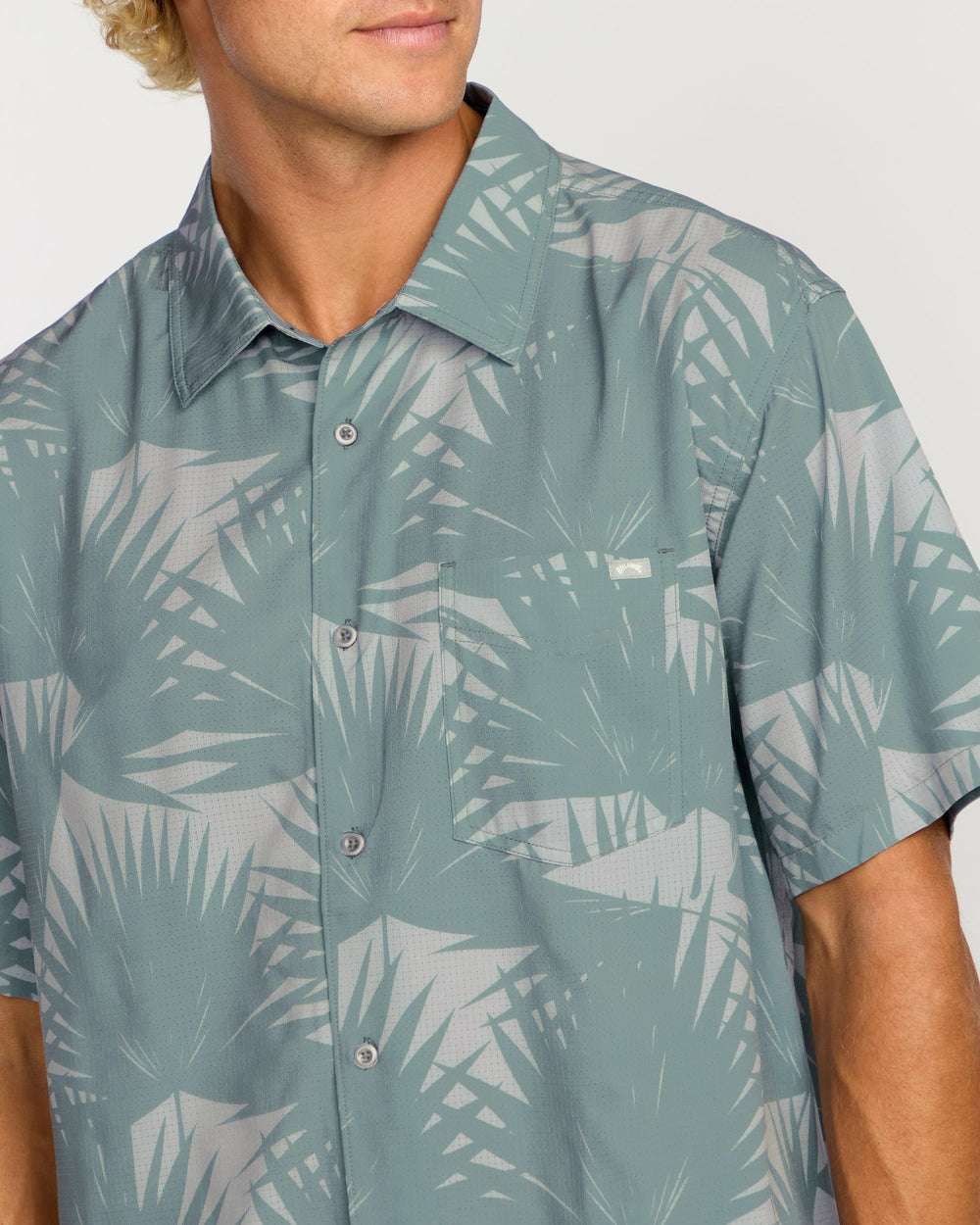 Surftrek Perf Short Sleeve Shirt - Sea Blue | Billabong Men