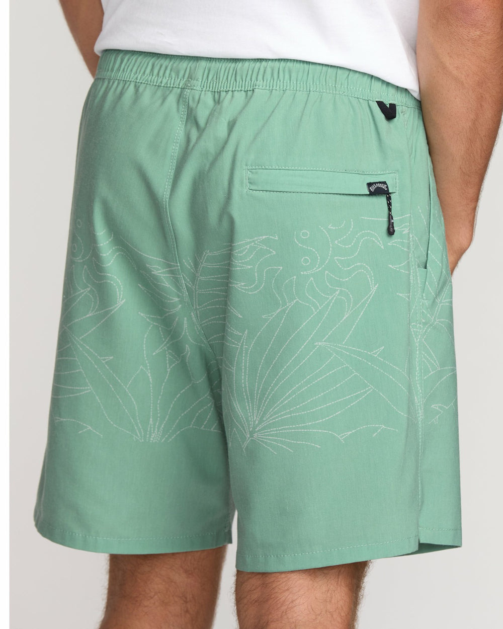 Surftrek Transit Elastic 17" Hybrid Shorts - Mist Green | Billabong Men