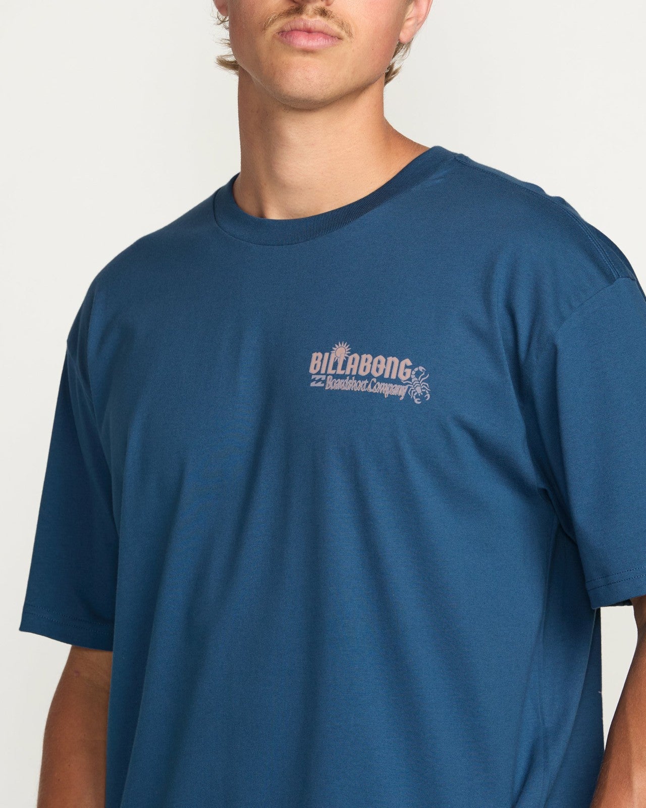 The Hunt Regular Tee - Deep Blue | Billabong Men