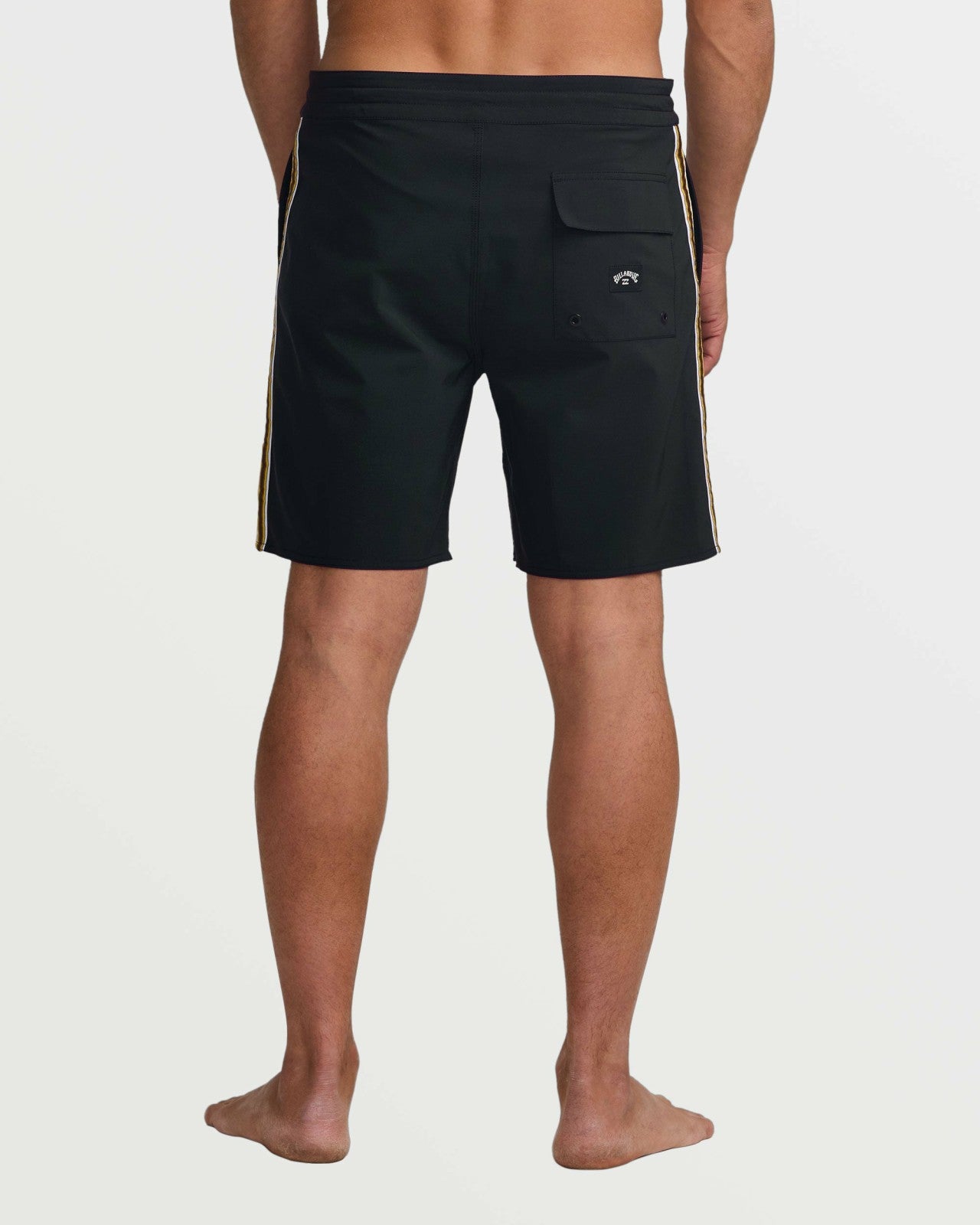 Wategos Lo Tide 19" Boardshorts - Black | Billabong Men