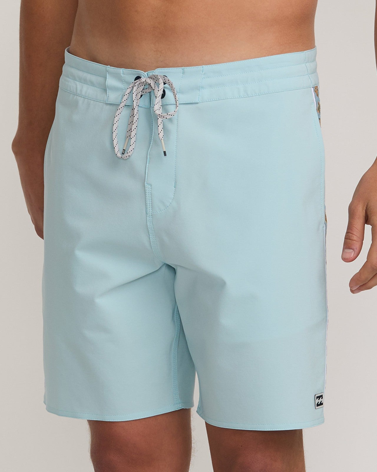 Wategos Lo Tide 19" Boardshorts - Dusty Blue | Billabong Men