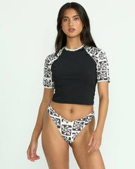 Ur A Legend Short SleeveRashguard - Black Sands | Billabong Women